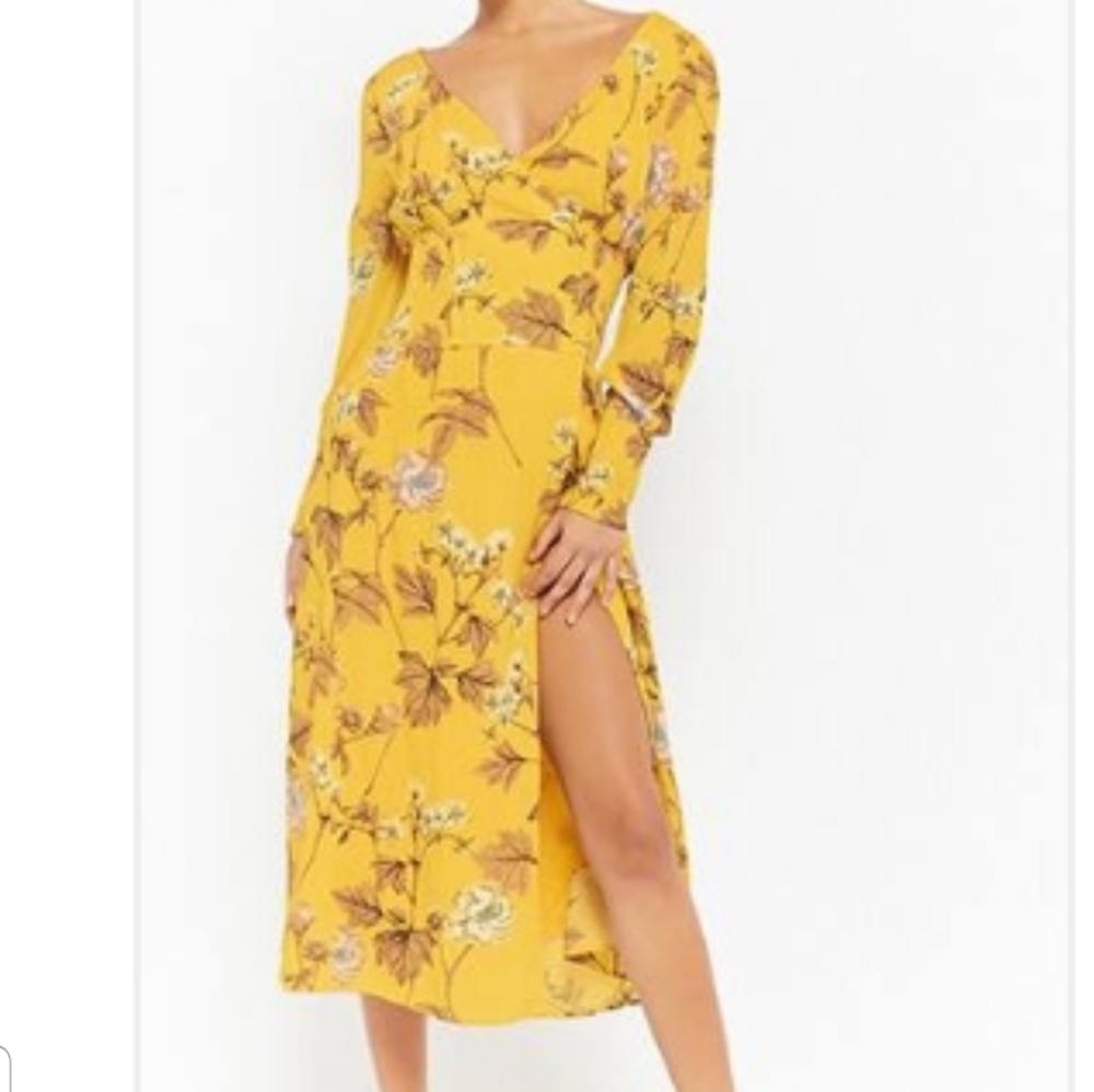 NWT yellow floral Size Large